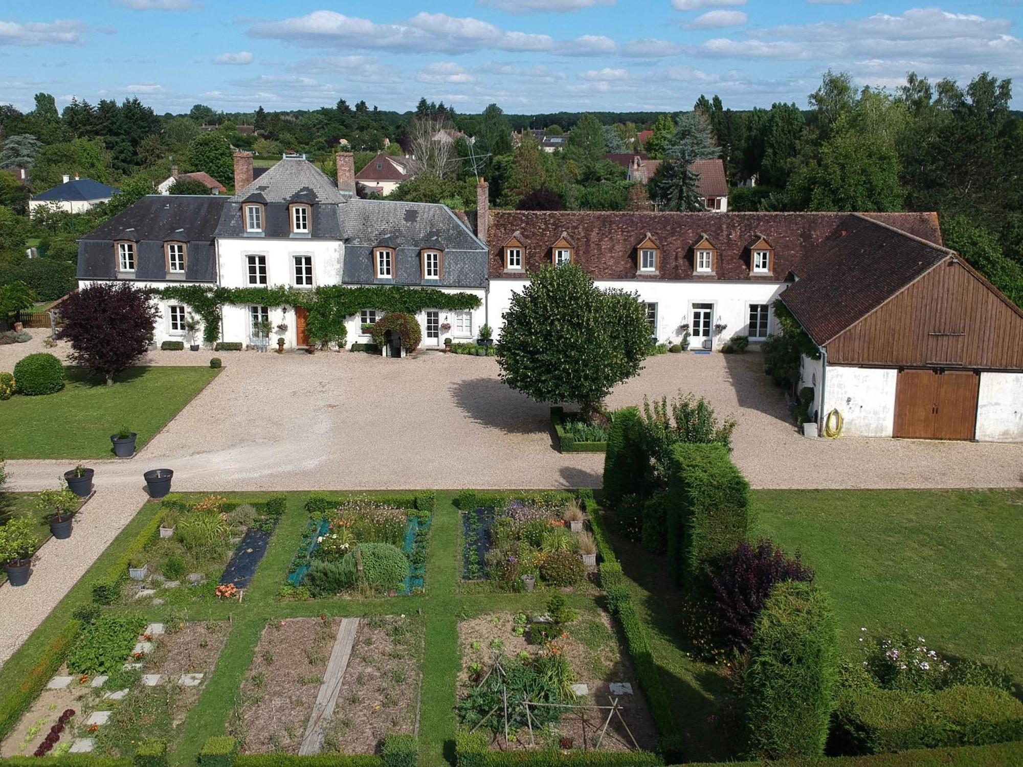 Maison De Famille Pres De Montargis - Elegance Et Confort En Foret - Fr-1-590-354 Paucourt Buitenkant foto